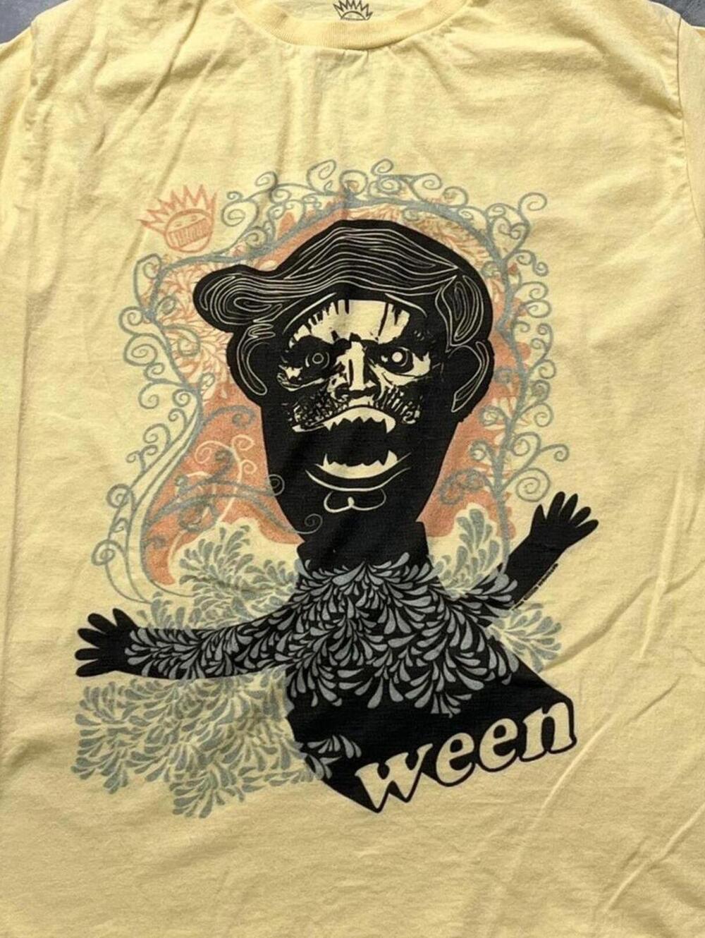 Ween Preowned Small T-shirt